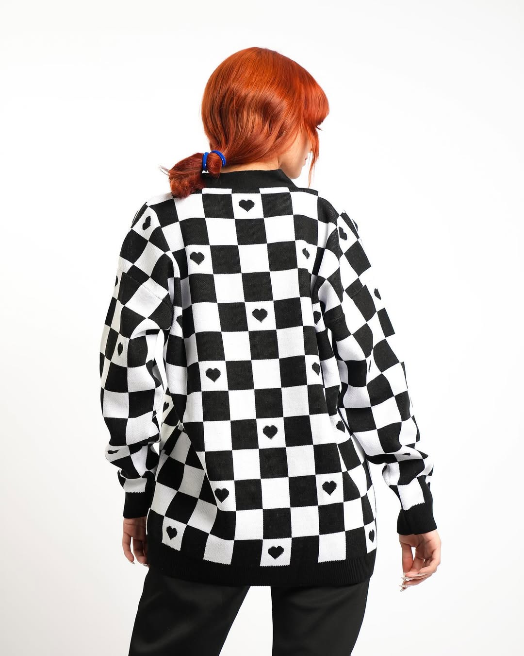 جاكيت كرومي مربعات اسود وابيض