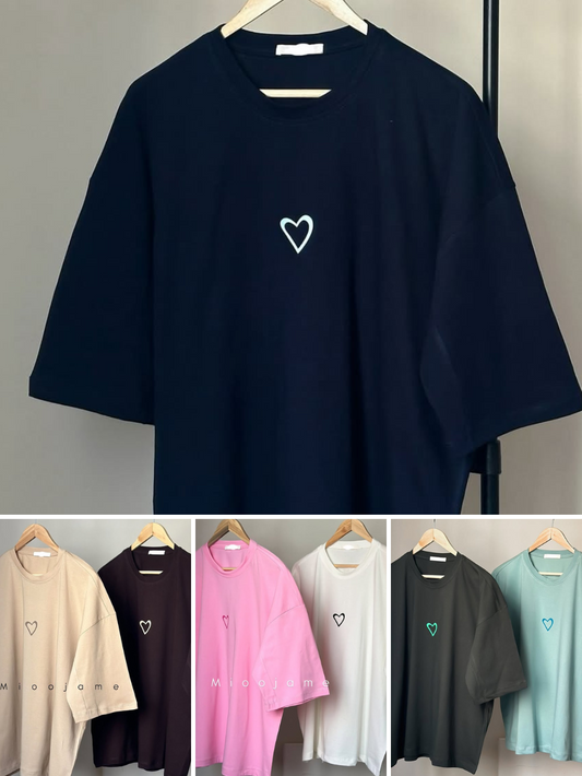 تيشيرت قلب صغير وسطي