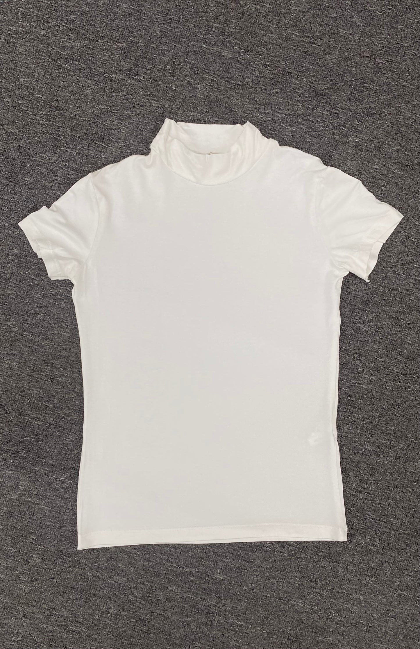 تيشرت نسائي سادة ,قماش قطني , قالب طبيعي