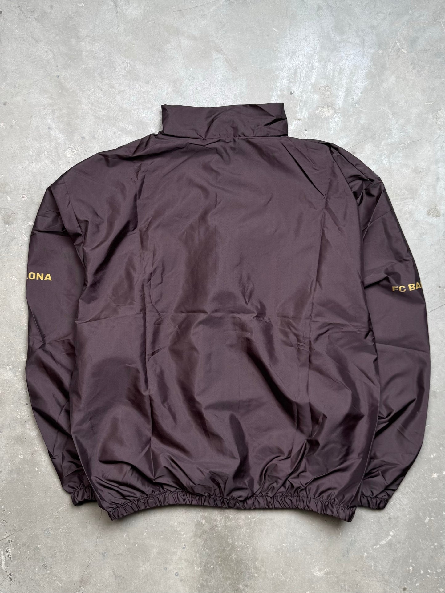 جاكيت برشلونة نايك جوزي مطري خفيف ✅