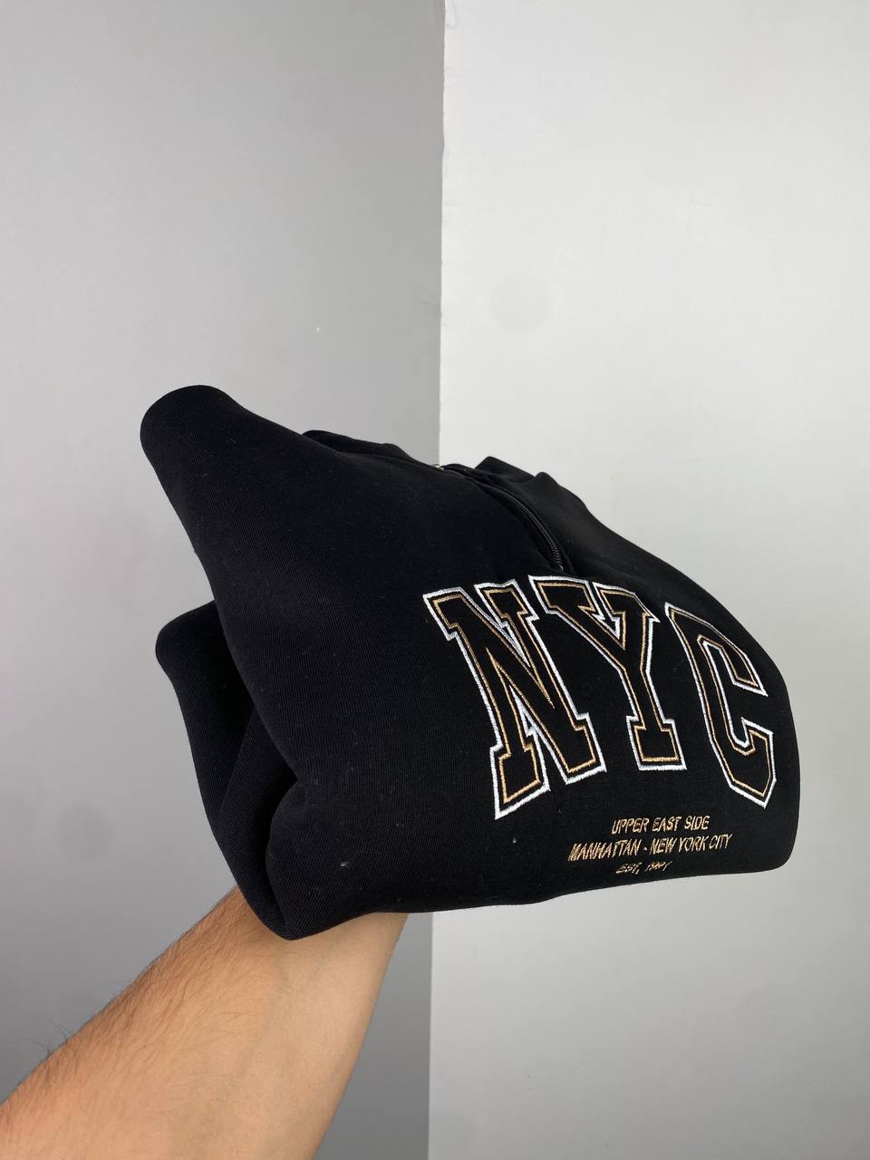 بسحاب NYC سويتشيرت