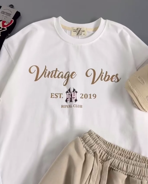 VINTAGE 2019 تيشيرت