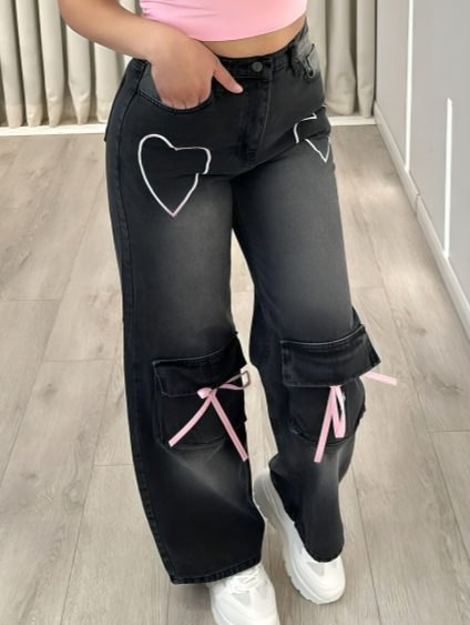 بنطرون جينز نسائي فيونكة جيب من الاسفل فضفاض اسود