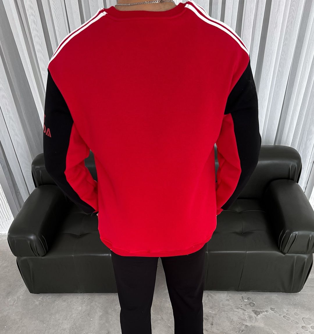 سويتر ايسي ميلان احمر ,قالب كبير