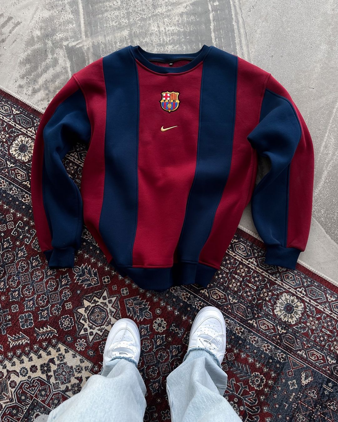 سويتر برشلونة احمر ونيلي نايك ,قالب كبير