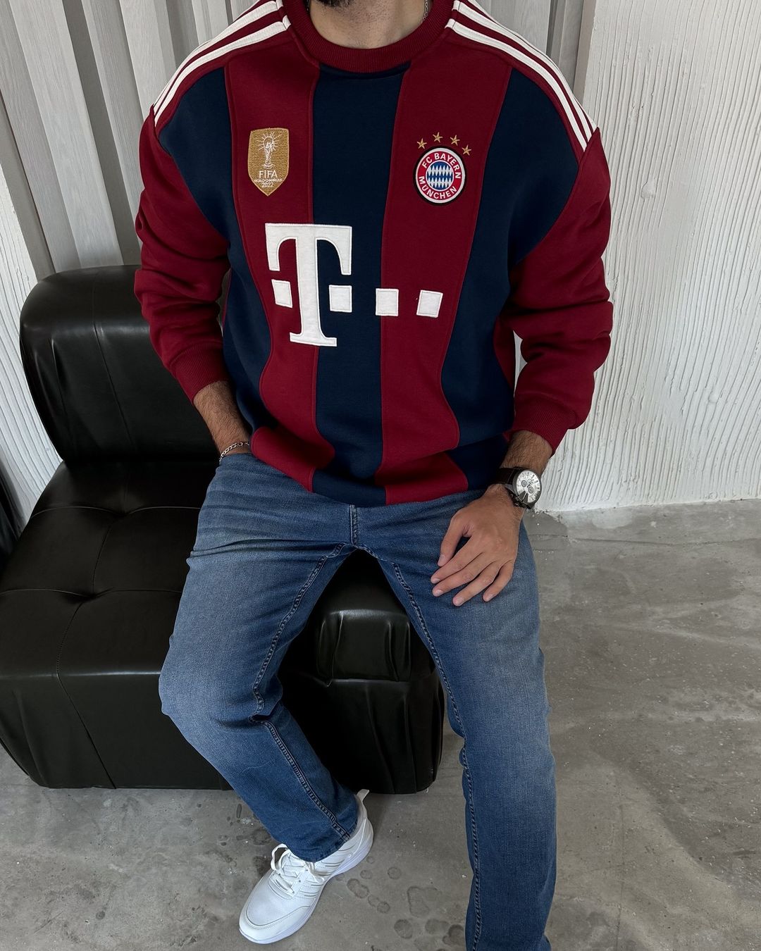 سويتر بايرن ميونيخ احمر وازرق ,قالب كبير