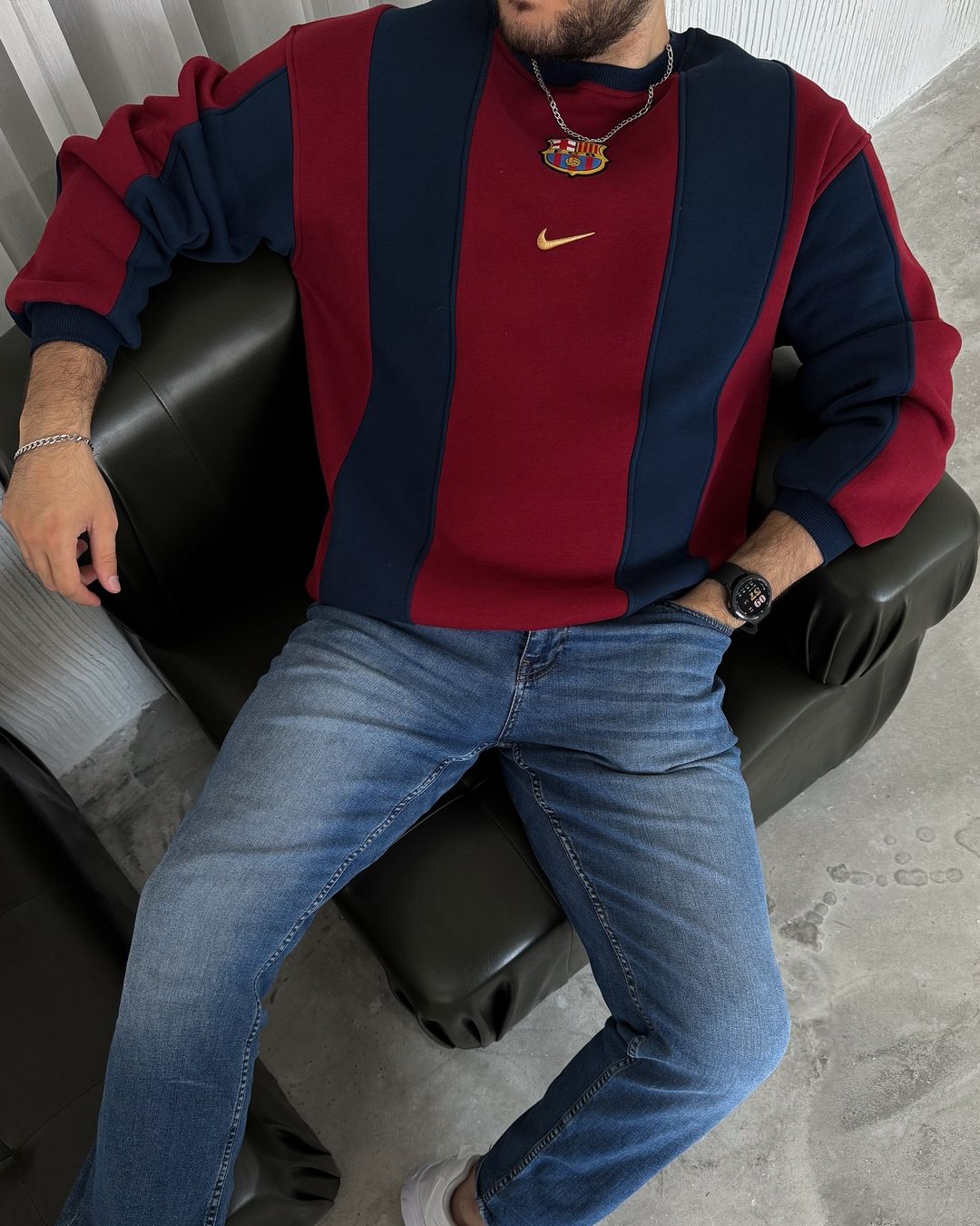 سويتر برشلونة احمر ونيلي نايك ,قالب كبير