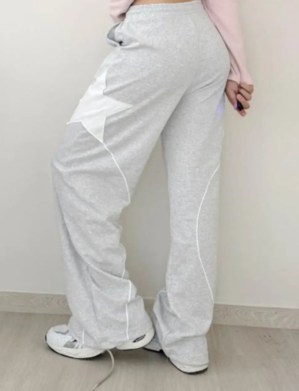 بجامة نجوم مخططة رصاصي فاتح , قماش قطني