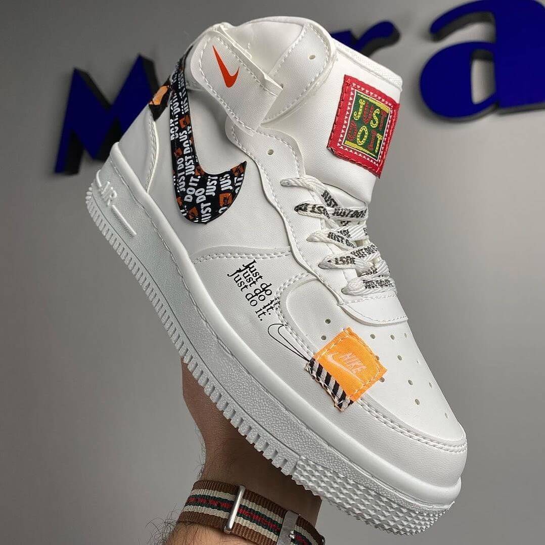 حذاء نايك ابيض عالي , قالب كبير (القياسات بين 36>40)