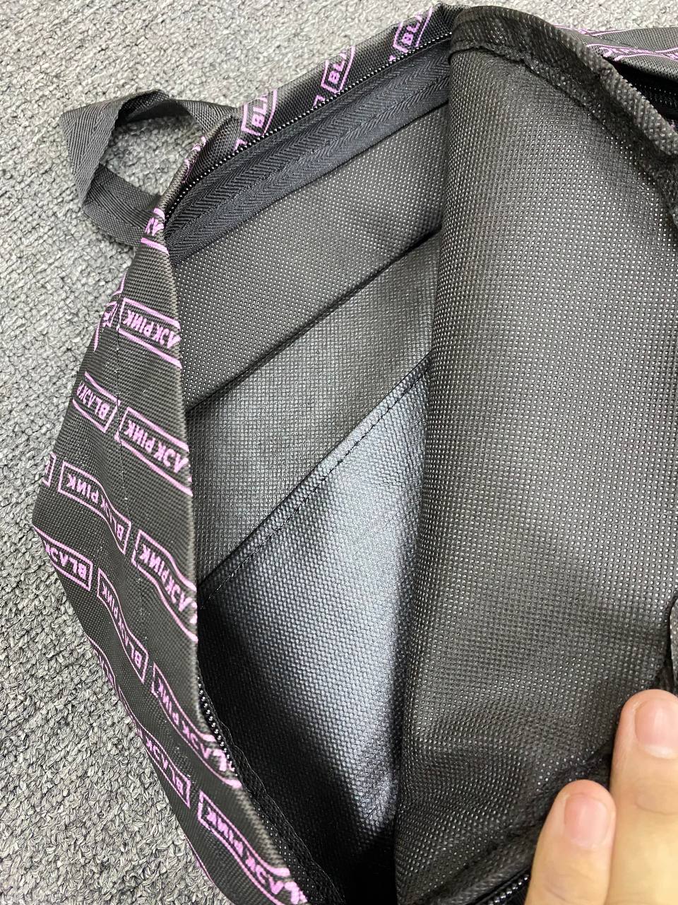 جنطة بلاك بينك لون اسود مدرسية