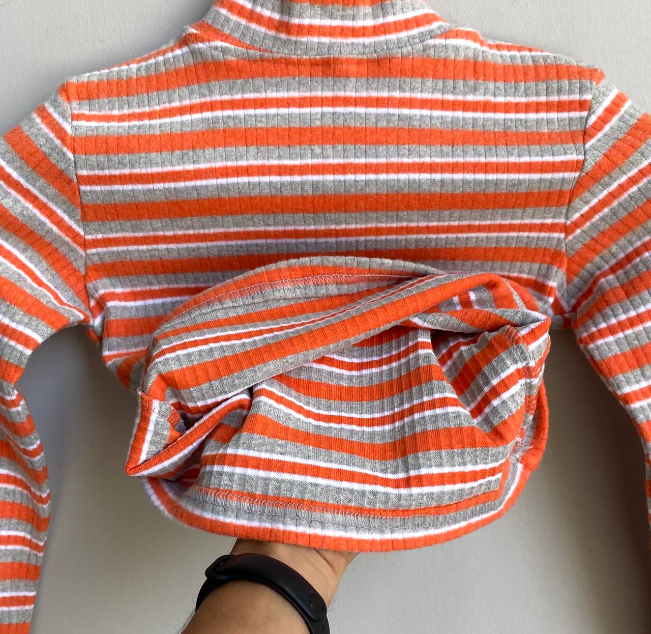 بدي مقلم لون برتقالي وابيض