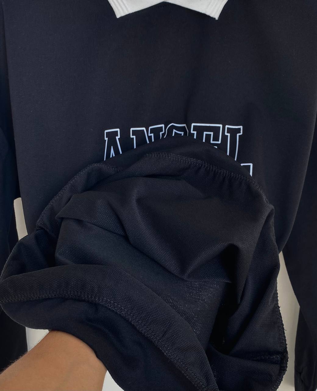 سويتشيرت انجل لون اسود