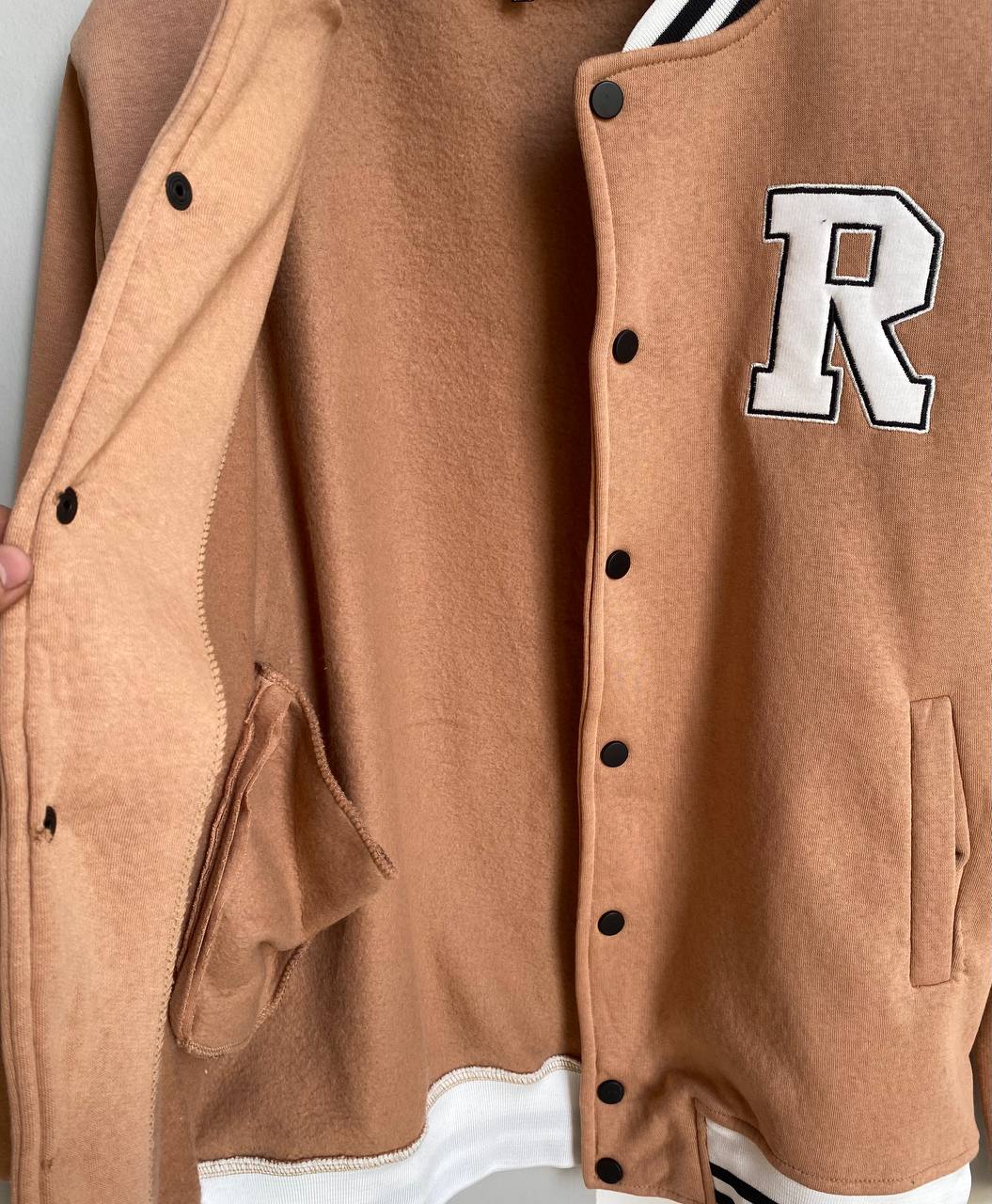 ✅ R جاكيت حرف