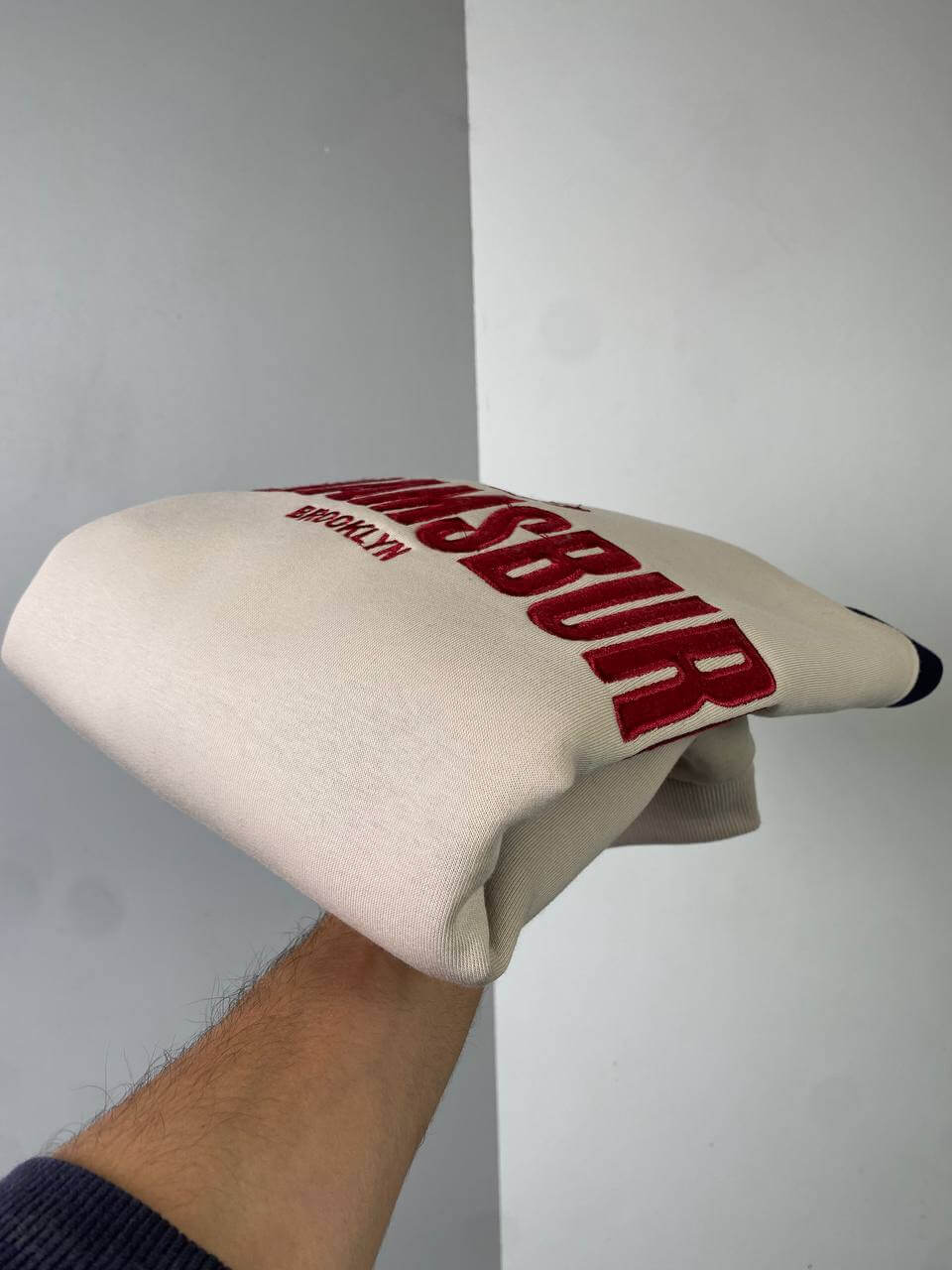 Williamsburg سويتشيرت