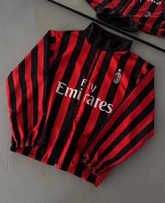 جاكيت ايسي ميلان مطري خفيف