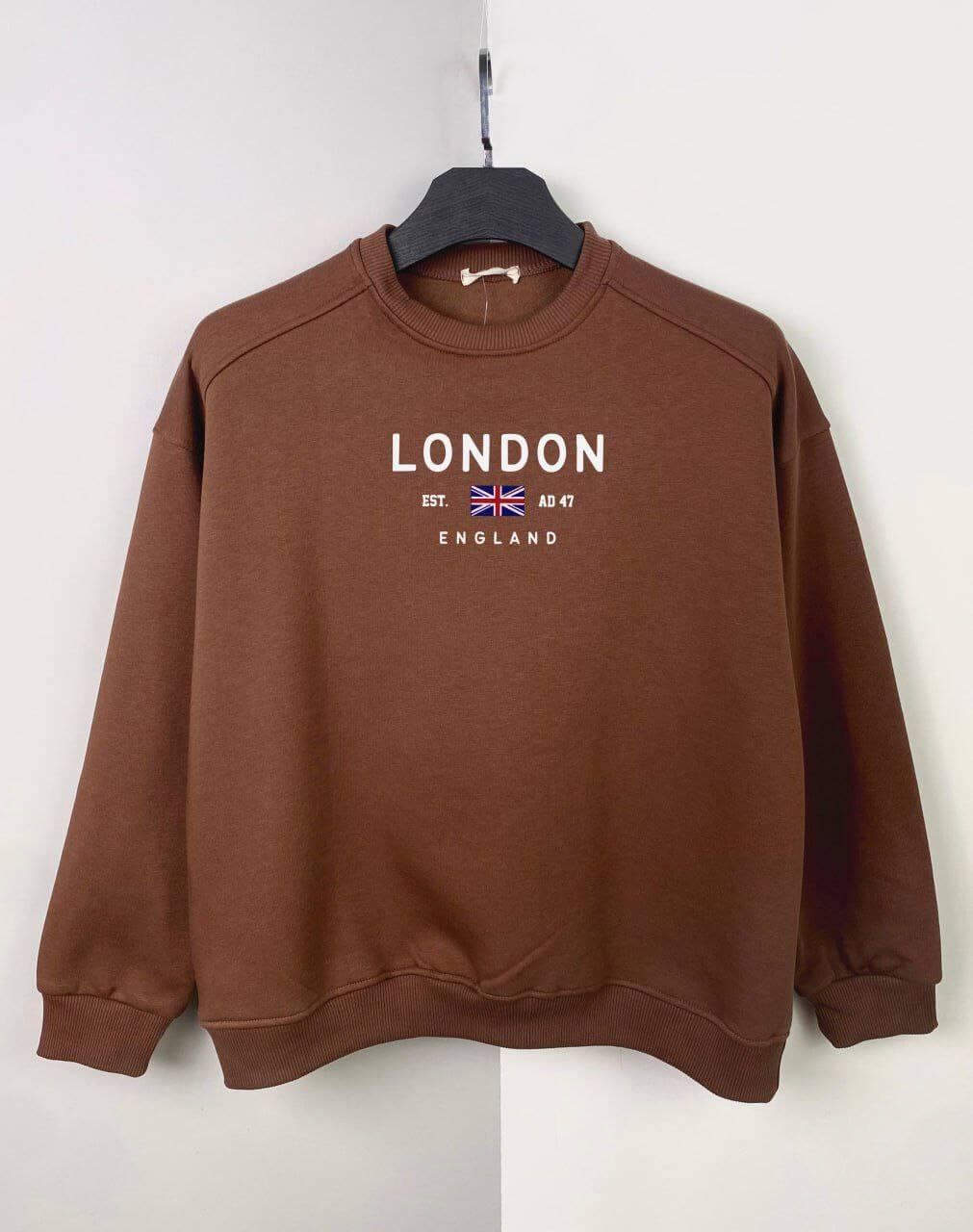 سويتشيرت طبعة لندن