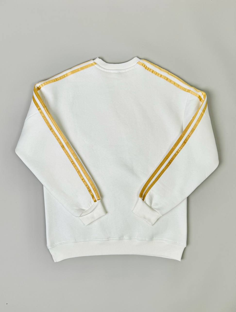 سويتر ريال مدريد ,قالب كبير