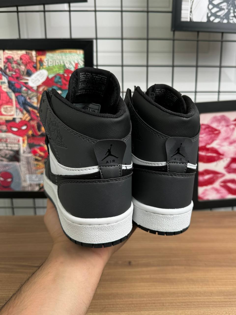 حذاء جوردن نايك اير رمادي ابيض, قالب طبيعي