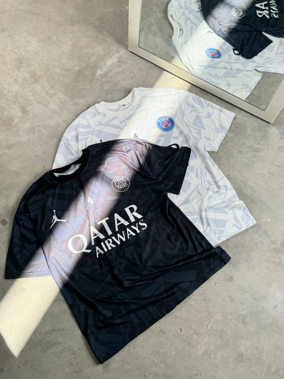 تيشيرت باريس سان جيرمان , بلونين