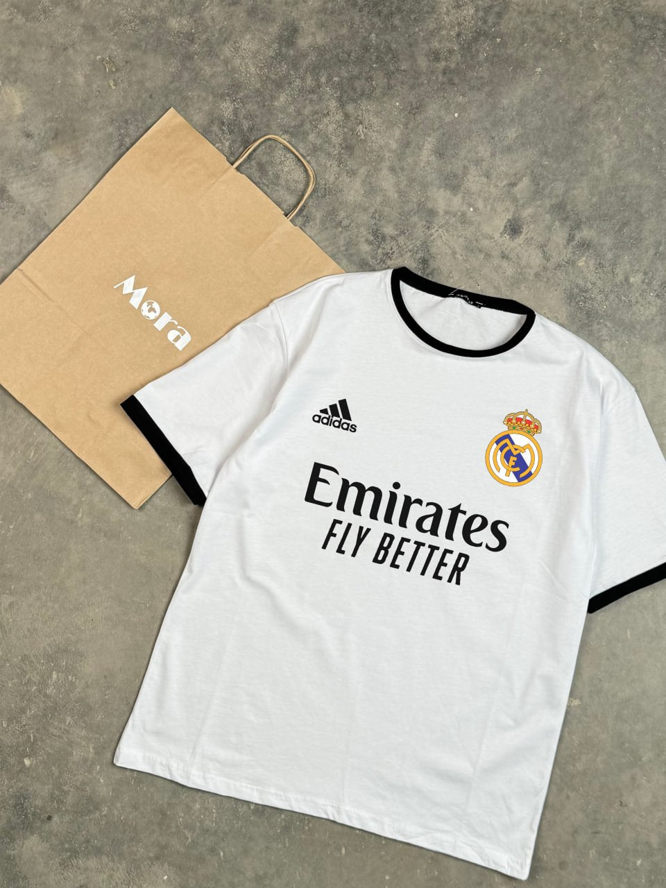 تيشيرت قالب طبيعي ريال مدريد مع توقيع كريستيانو رونالدو