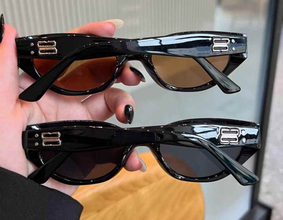 نظارات اطار بيضوي