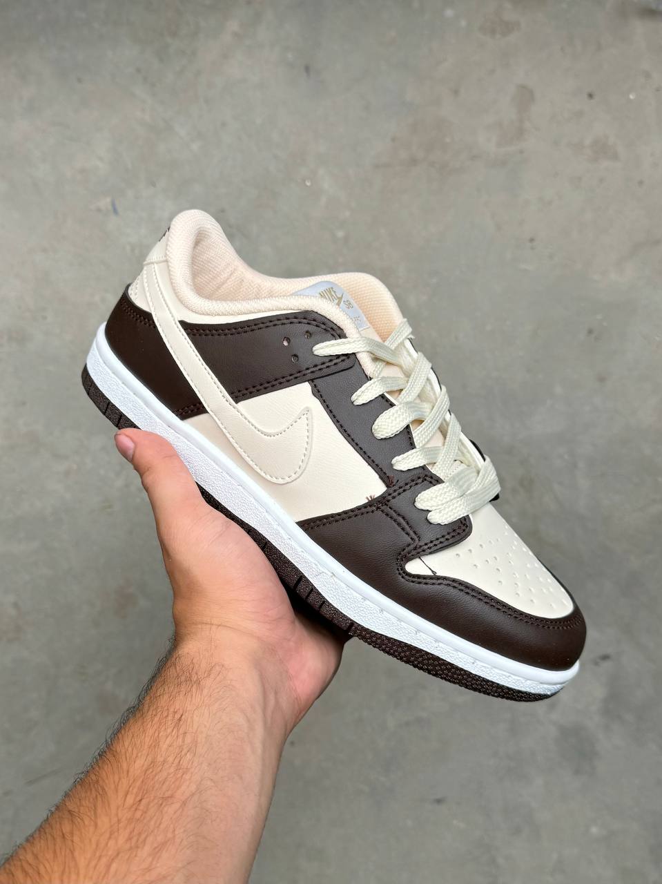 ناصي قهوائي وبيجي ,قالب طبيعي SB حذاء نايك