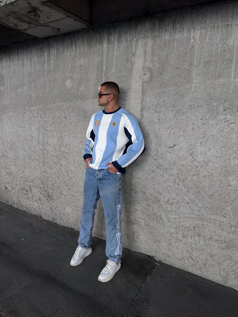 سويتر الارجنتين فيفا سمائي وابيض ,قالب كبير