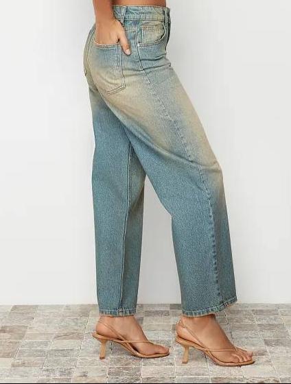 بنطرون جينز سمائي , فضفاض