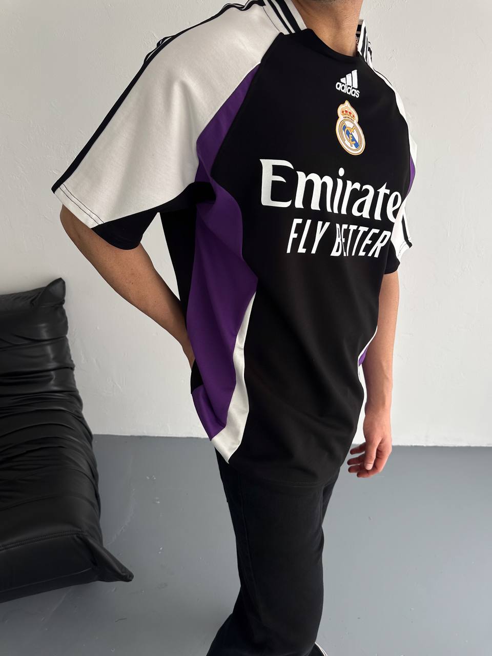 تيشيرت ريال مدريد اديداس اسود وبنفسجي , قالب كبير
