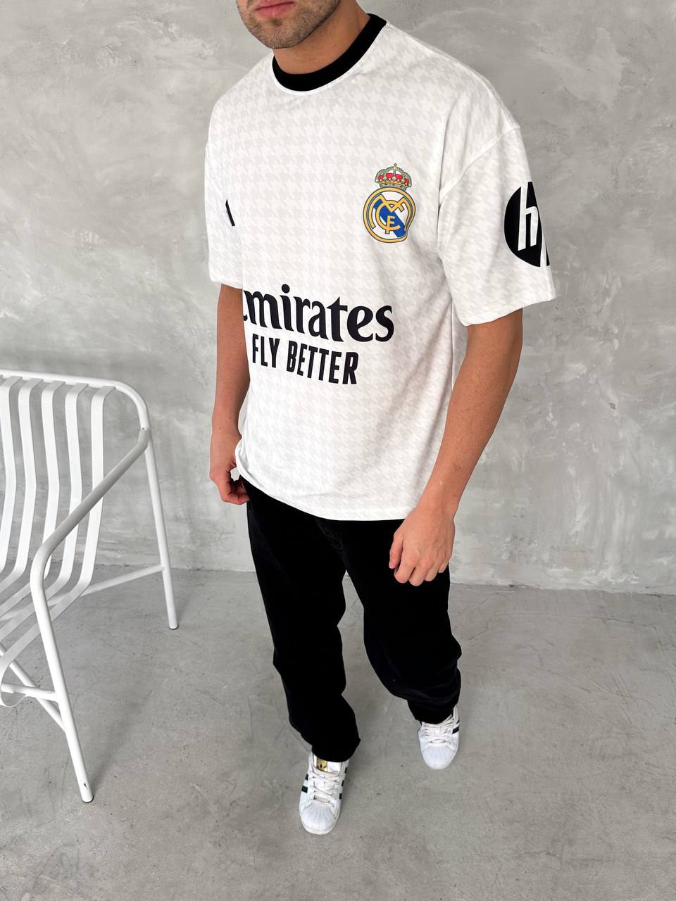 تيشيرت ريال مدريد فينيسيوس جونيور , قالب كبير