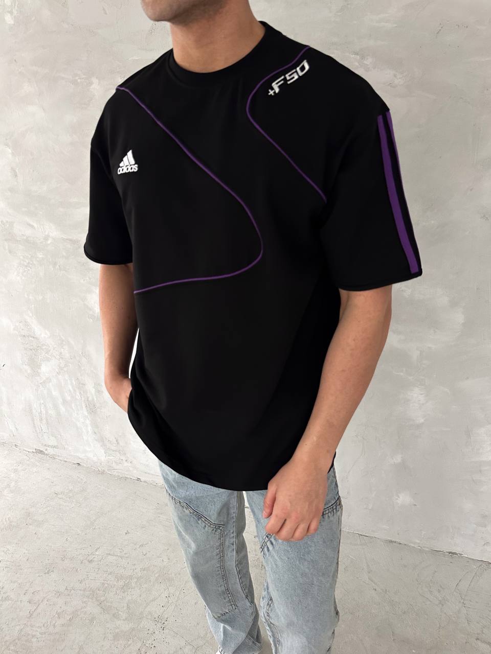 +FSO تيشيرت خط بنفسجي اديداس اسود