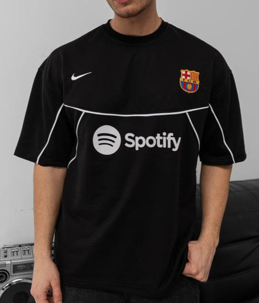 تيشيرت برشلونة نايك اسود مخطط ابيض ,قالب كبير