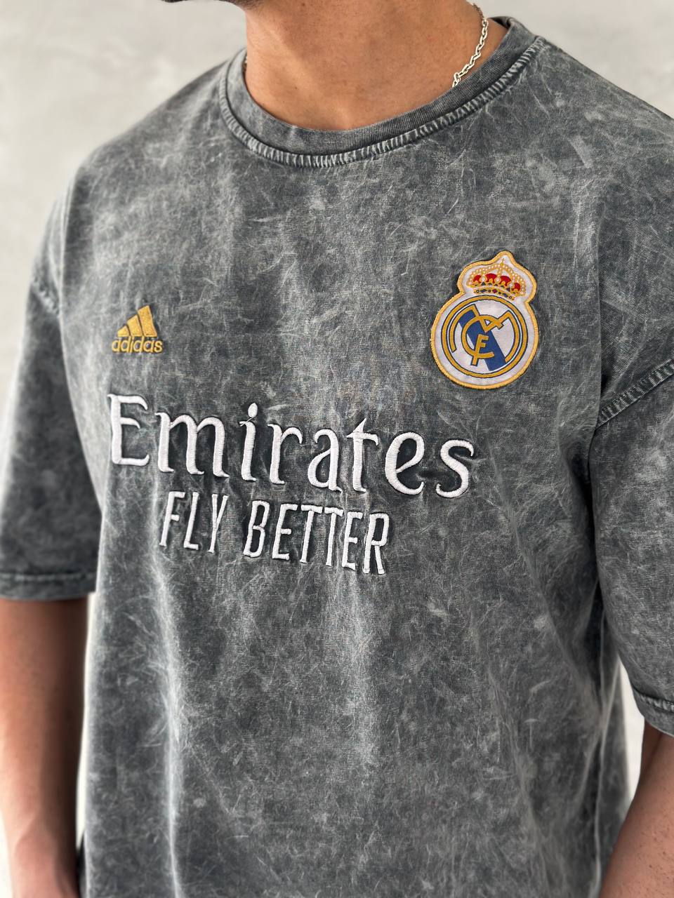 تيشيرت حجري ريال مدريد اديداس رصاصي , قالب كبير