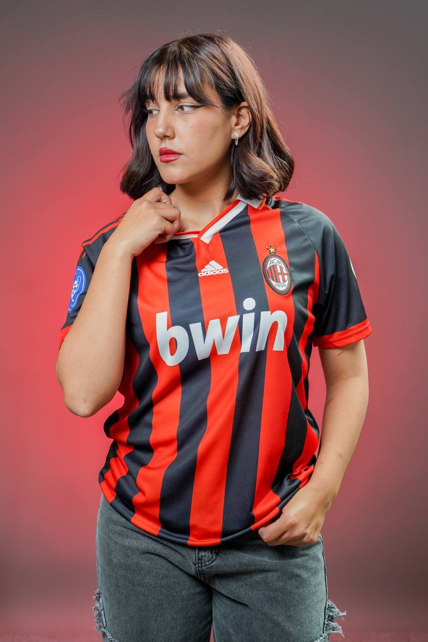 دريس تيشيرت ايسي ميلان بيكهام 32