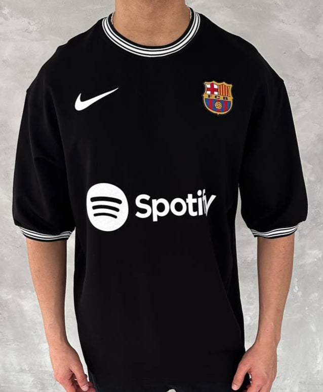 تيشيرت برشلونة نايك اسود مخطط ابيض , قالب كبير