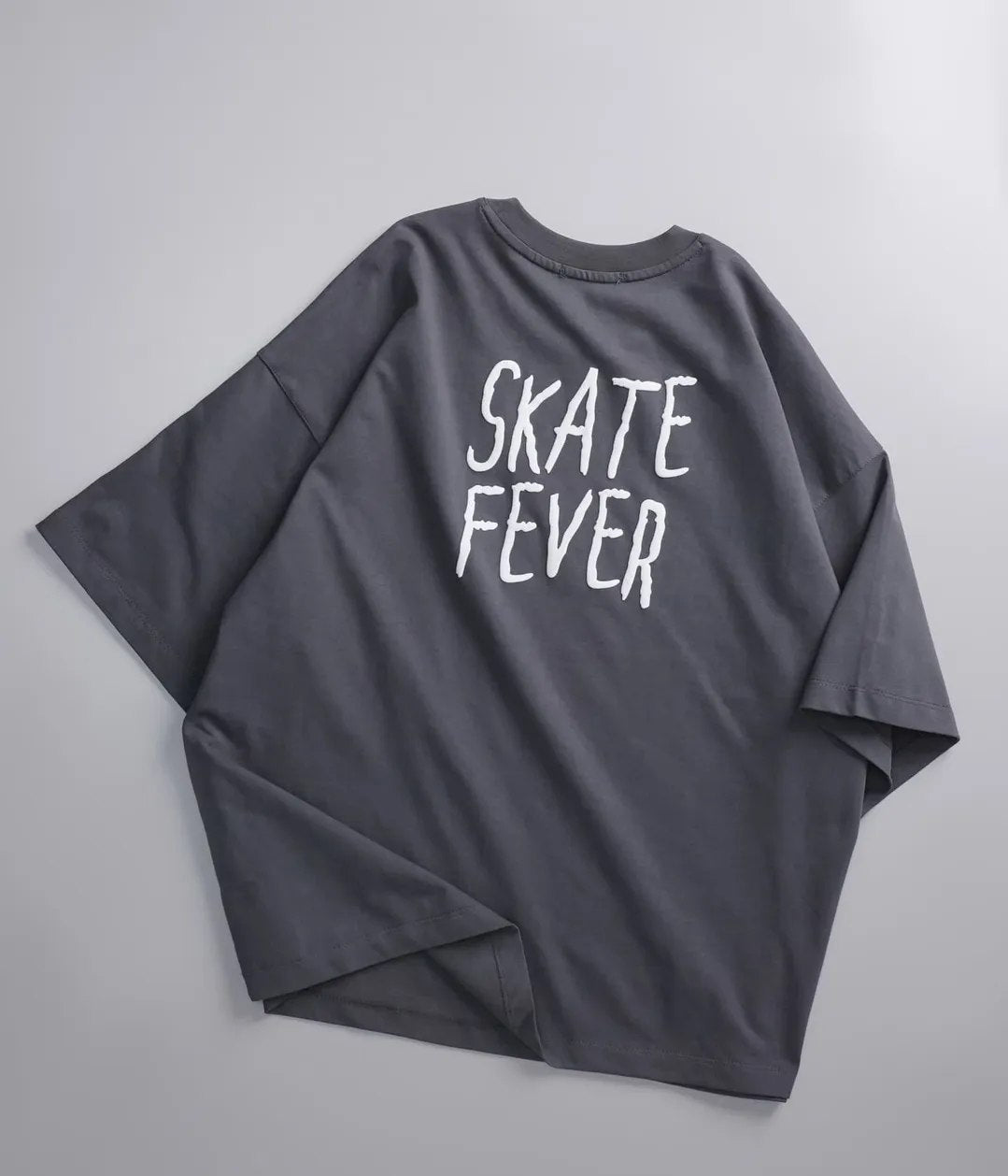 SKATE FEVER تيشيرت