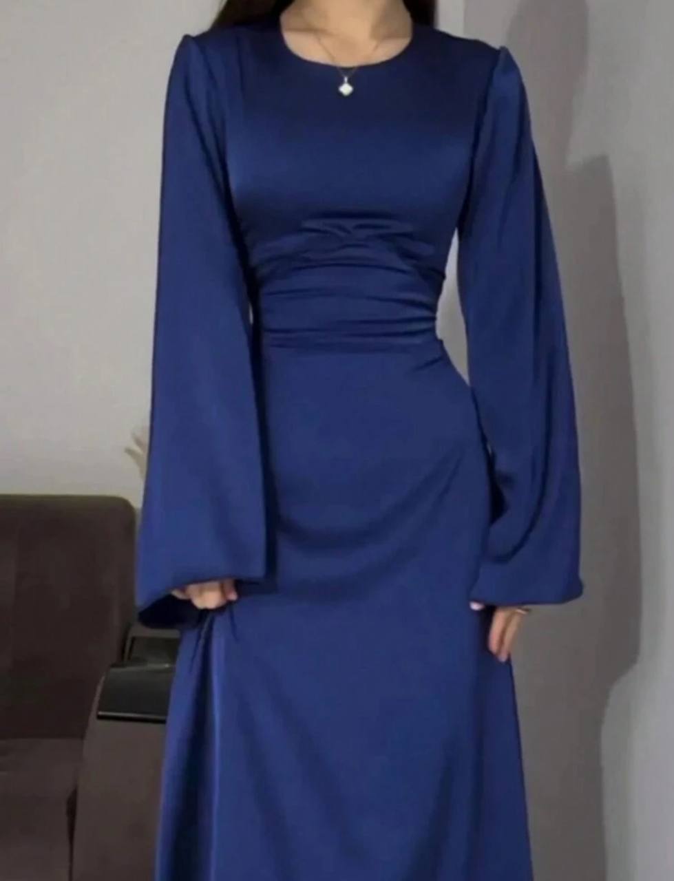فستان نيلي طويل شي ان