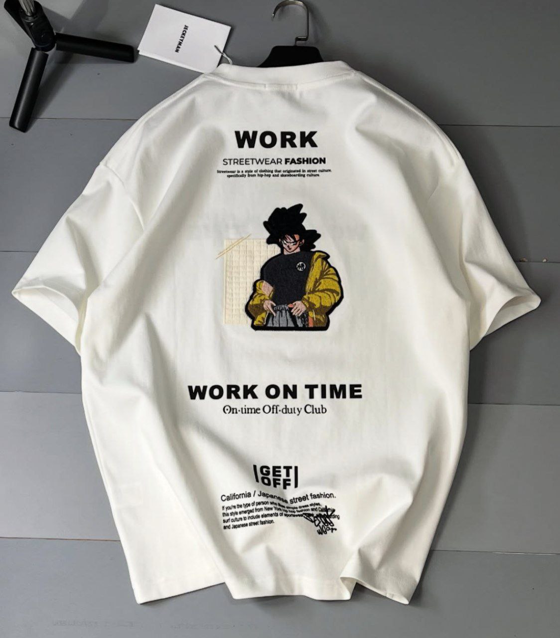 تيشيرت وقت العمل