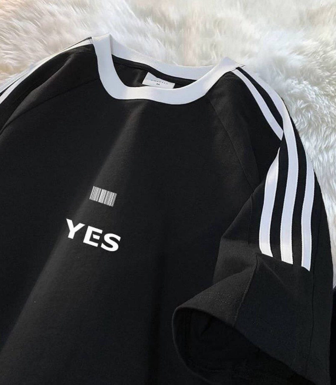 YES تيشيرت مخطط قالب كبير