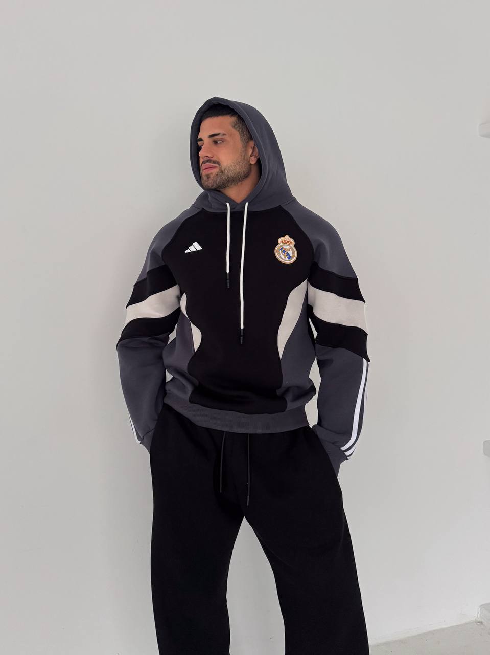 هودي ريال مدريد اديداس جوزي ورصاصي , قالب واسع