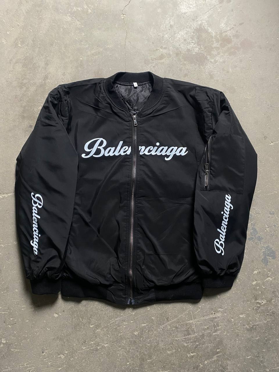 جاكيت اسود بالنسياكا , مطري مبطن - Balenciaga