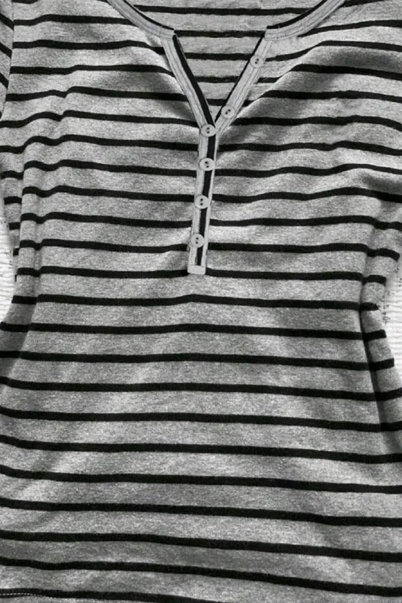 تيشيرت مخطط رصاصي واسود , قالب صغير ✅