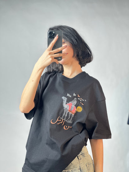 تيشيرت " من الرمل " بلونين ( اسود, ابيض ) , قالب كبير