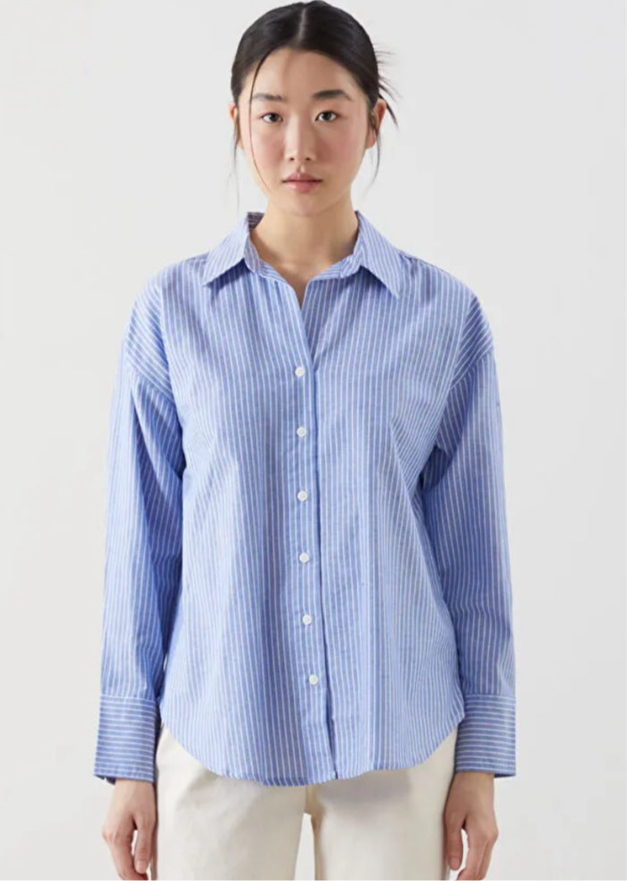 قميص نسائي مخطط ازرق وابيض