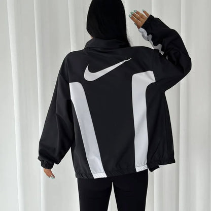 جاكيت نايك اسود وابيض , مطري خفيف