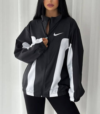 جاكيت نايك اسود وابيض , مطري خفيف