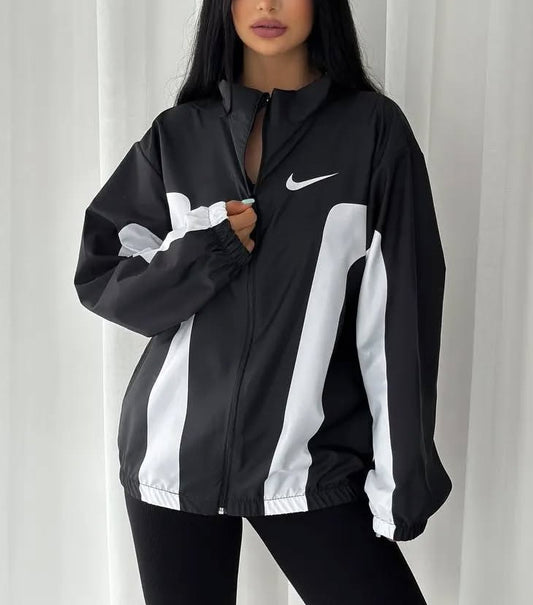 جاكيت نايك اسود وابيض , مطري خفيف