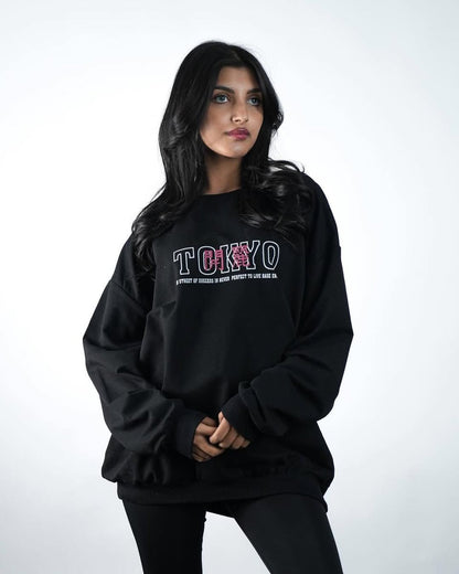 سويتر انمي طوكيو , قالب طبيعي