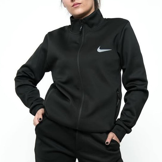 جاكيت نايك اسود فحمي , قالب طبيعي