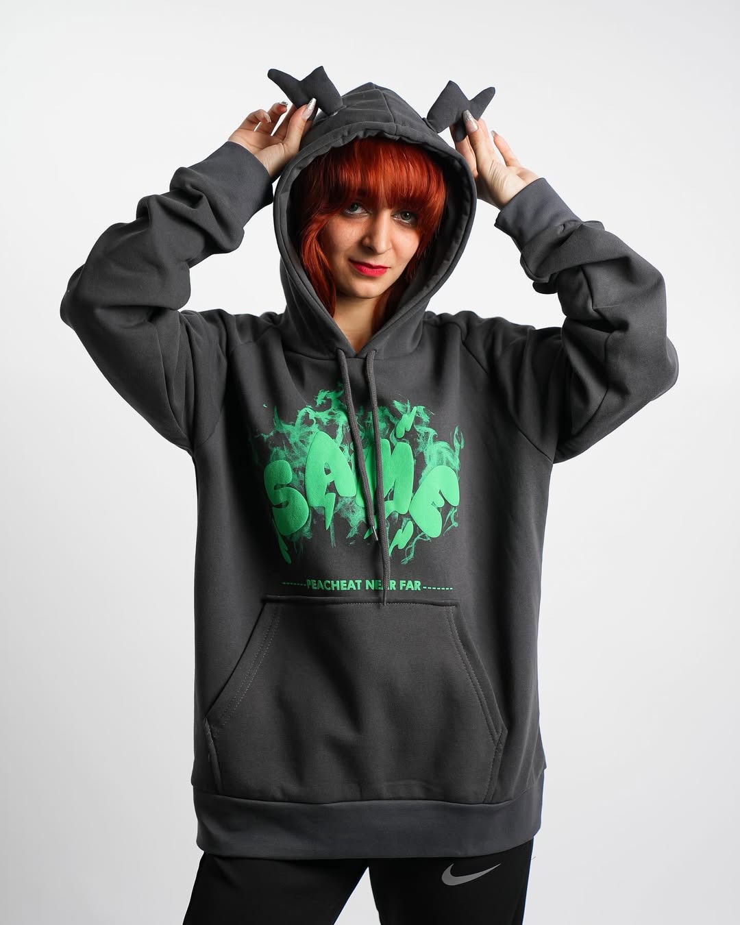 بقبعة SAME هودي